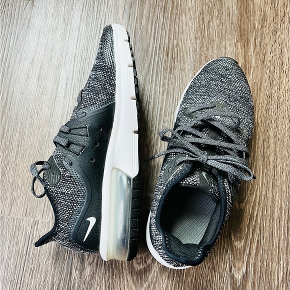 Nike Air Max Sequent 3 Running Shoes Black & white - Picture 6 of 8